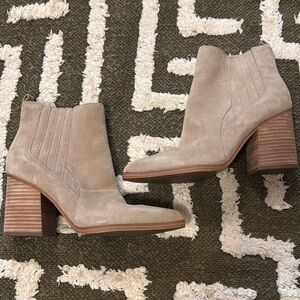 Stylish Marc Fisher Tan Ankle Boots
